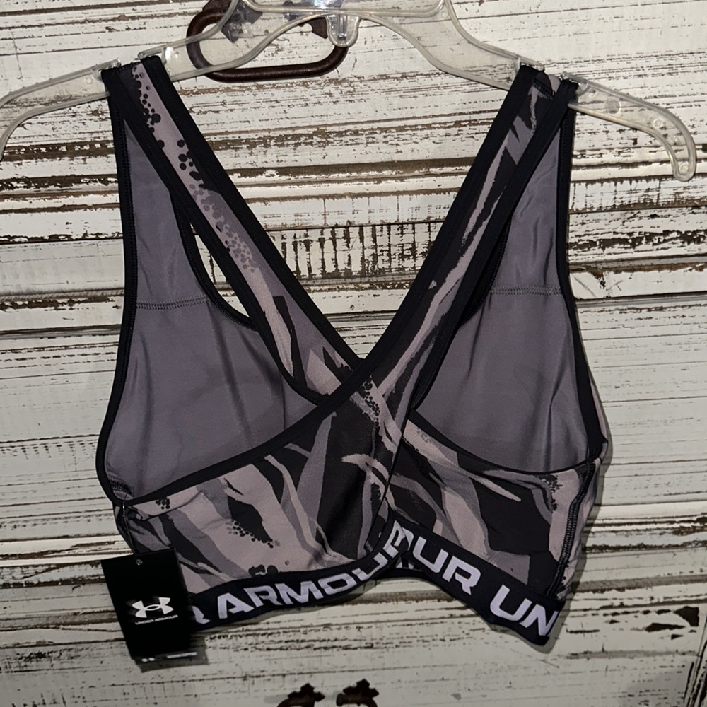 NWT UNDER armour grey and black pretty design criss crosses back size 3x nice - Picture 2 of 5